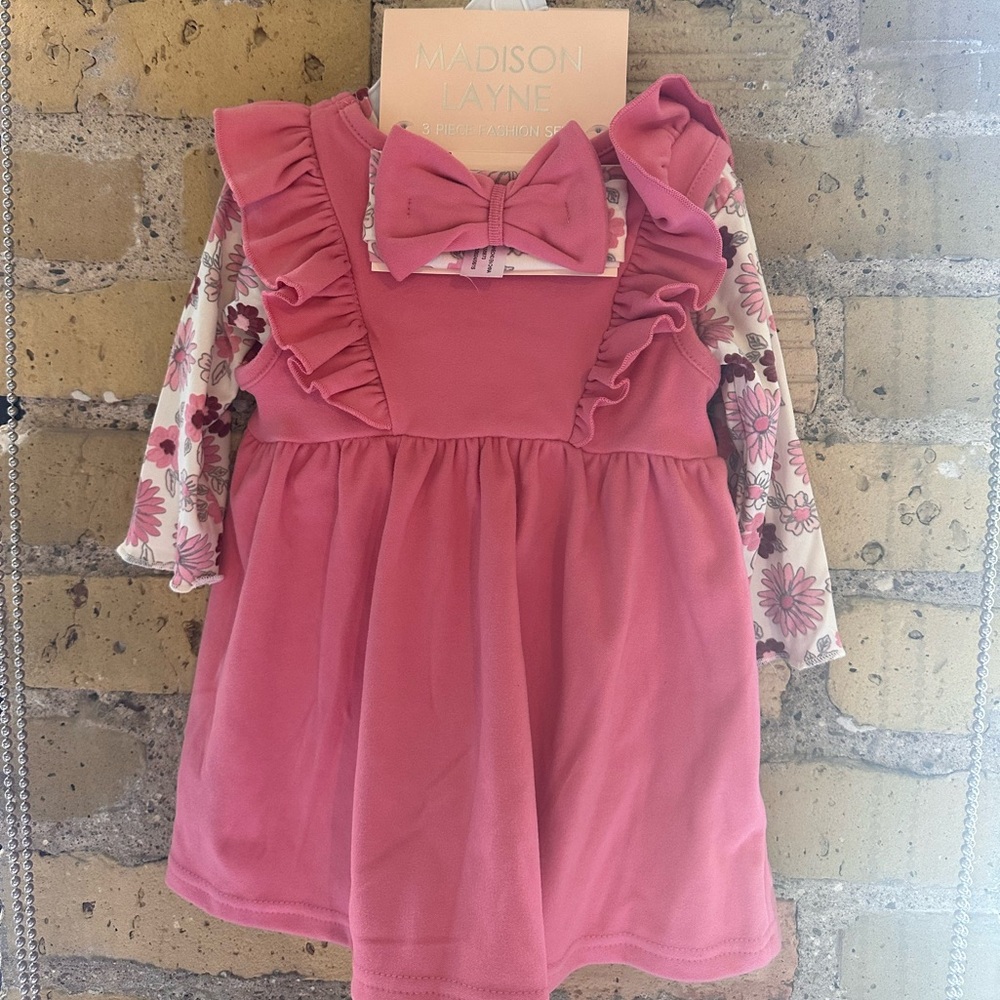 BUNDLE NWT 3-6m outfits